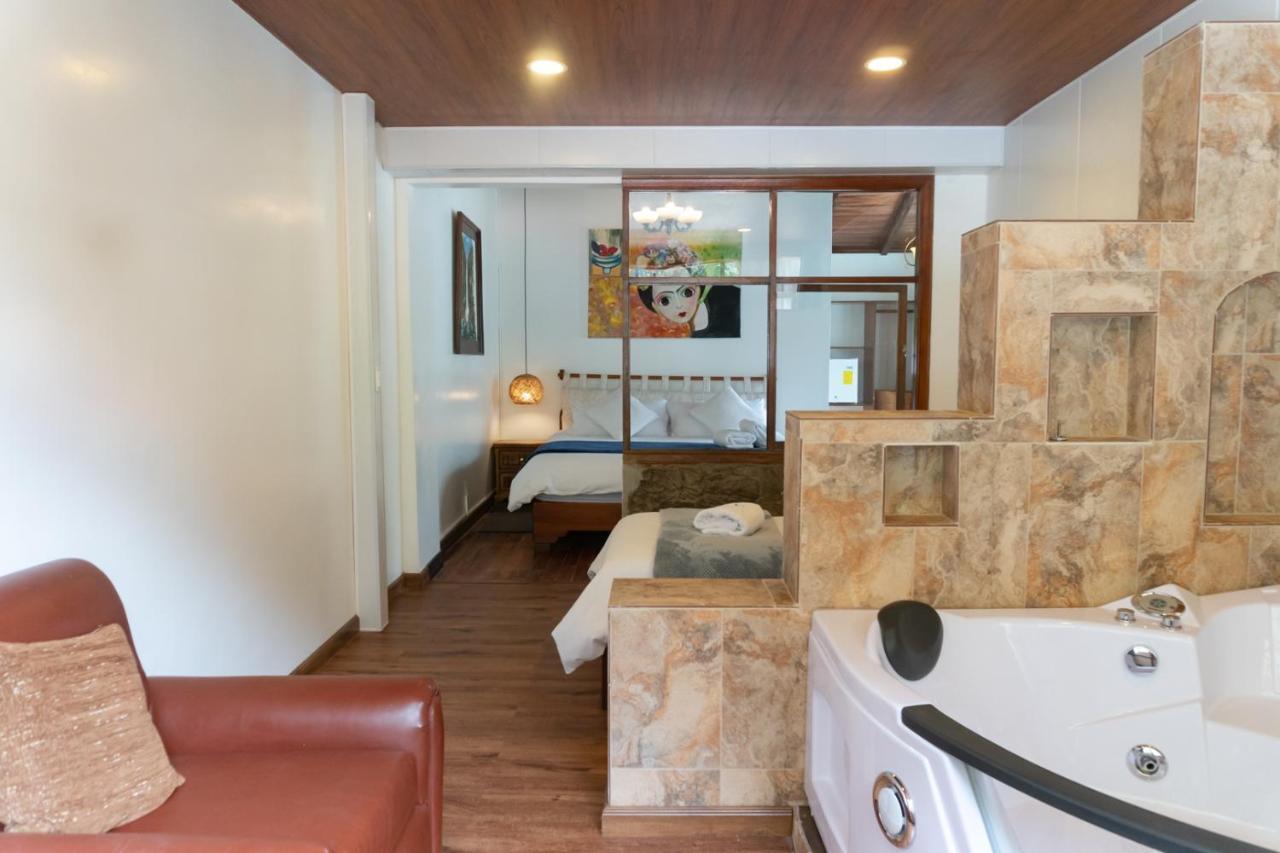 Hotel De Mi Pueblo بانيوس المظهر الخارجي الصورة